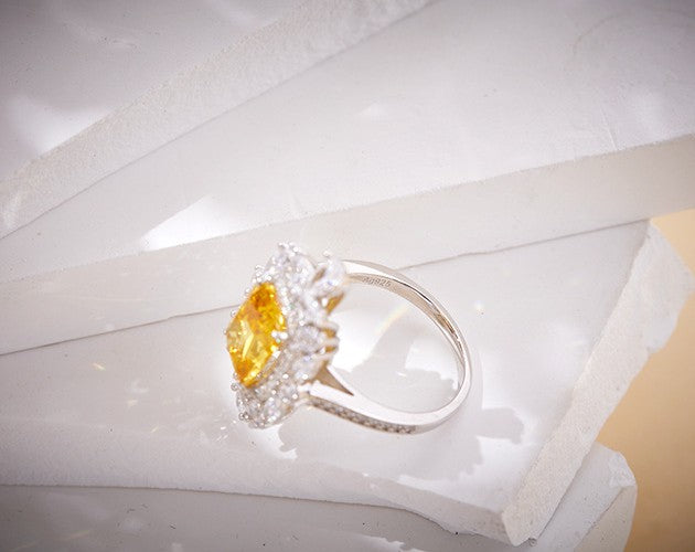 Golden Radiance Halo Ring side angle shows Ag925